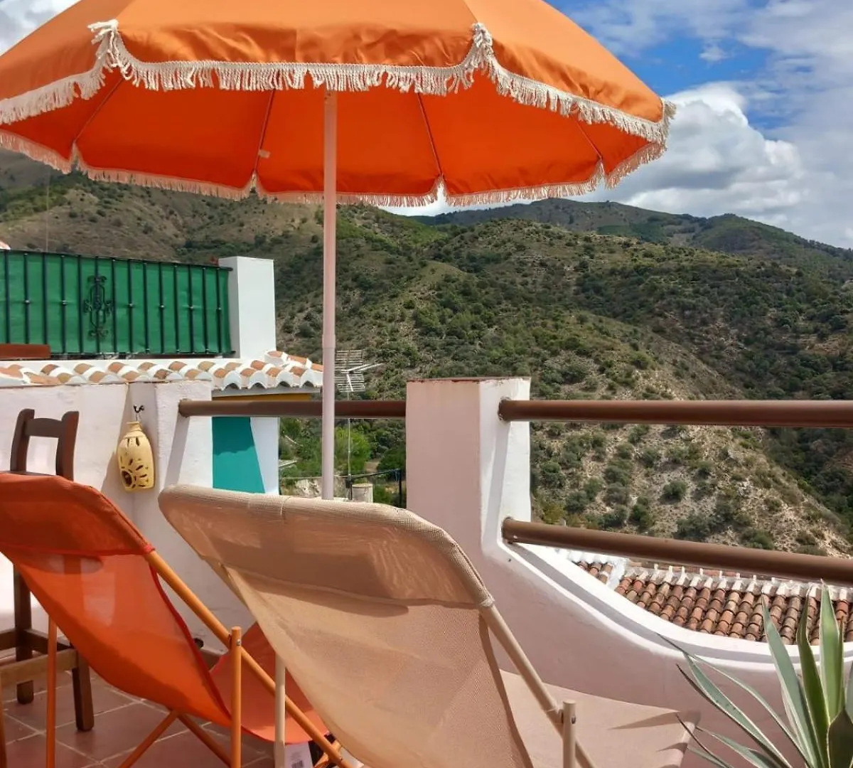 Casa Mas Town House Rooftop Terrace & Views Sedella